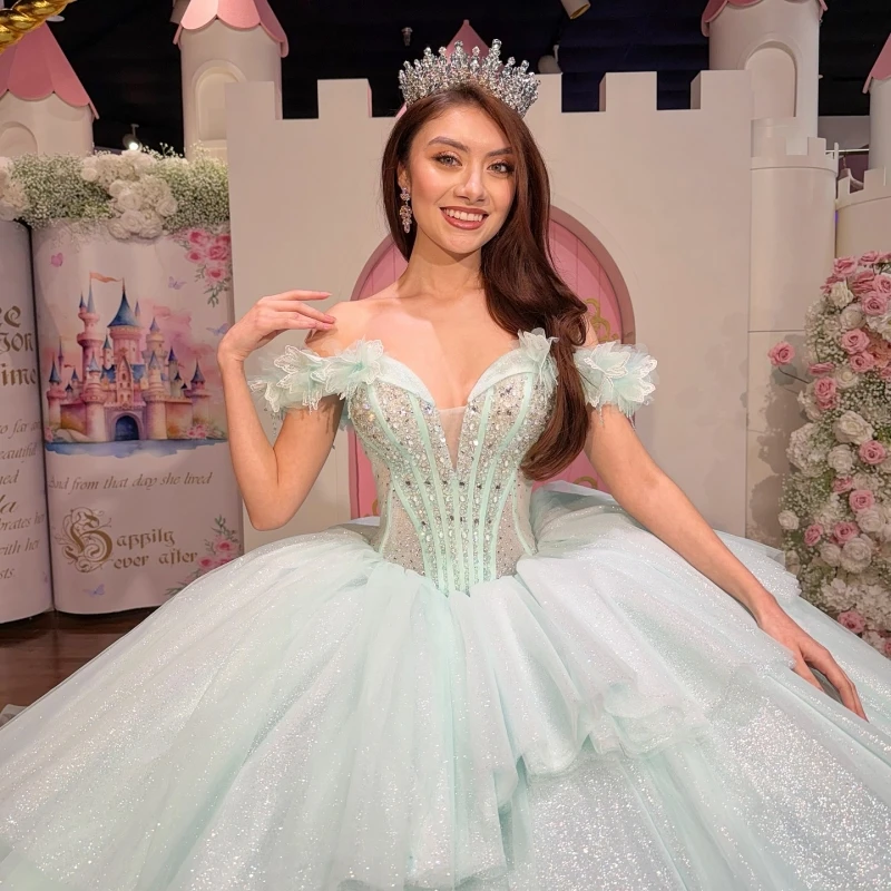 연한 녹색 반짝이는 퀸세네라 드레스 오프숄더 비딩 크리스탈 튤 파티 생일 스위트 16 드레스 베스티도스 15 아노스