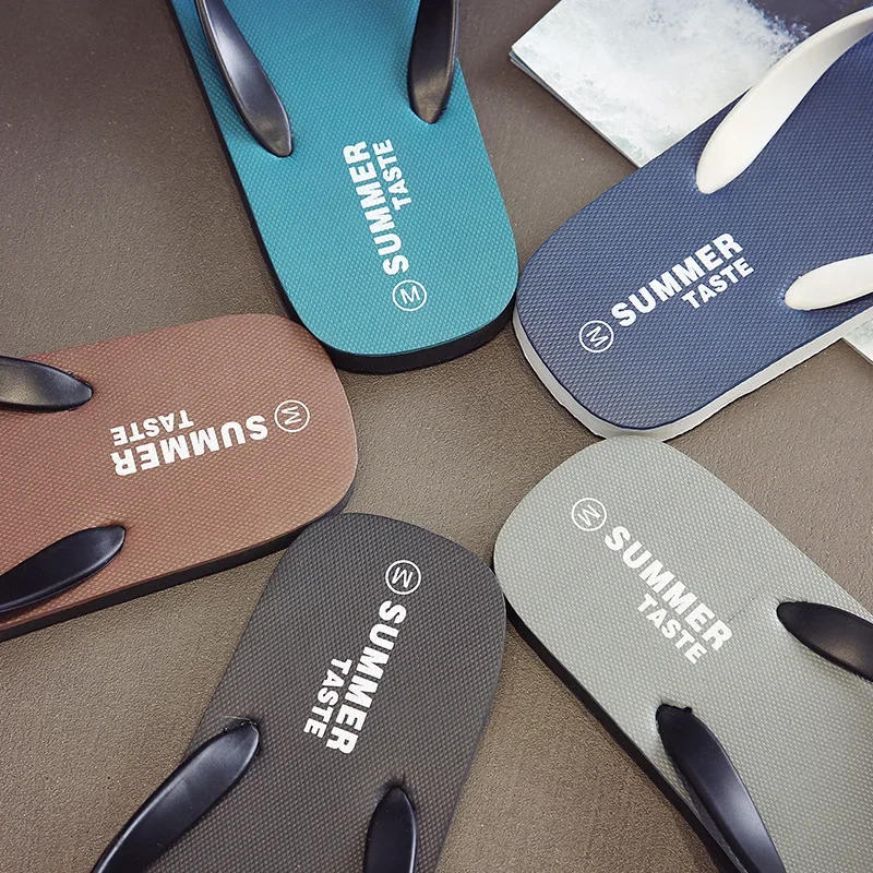 Men's Non-Slip Rubber Flip Flops Comfortable Summer Beach Slippers Lightweight Casual Sandals with Soft Sole for Outdoor Walking - Image 3