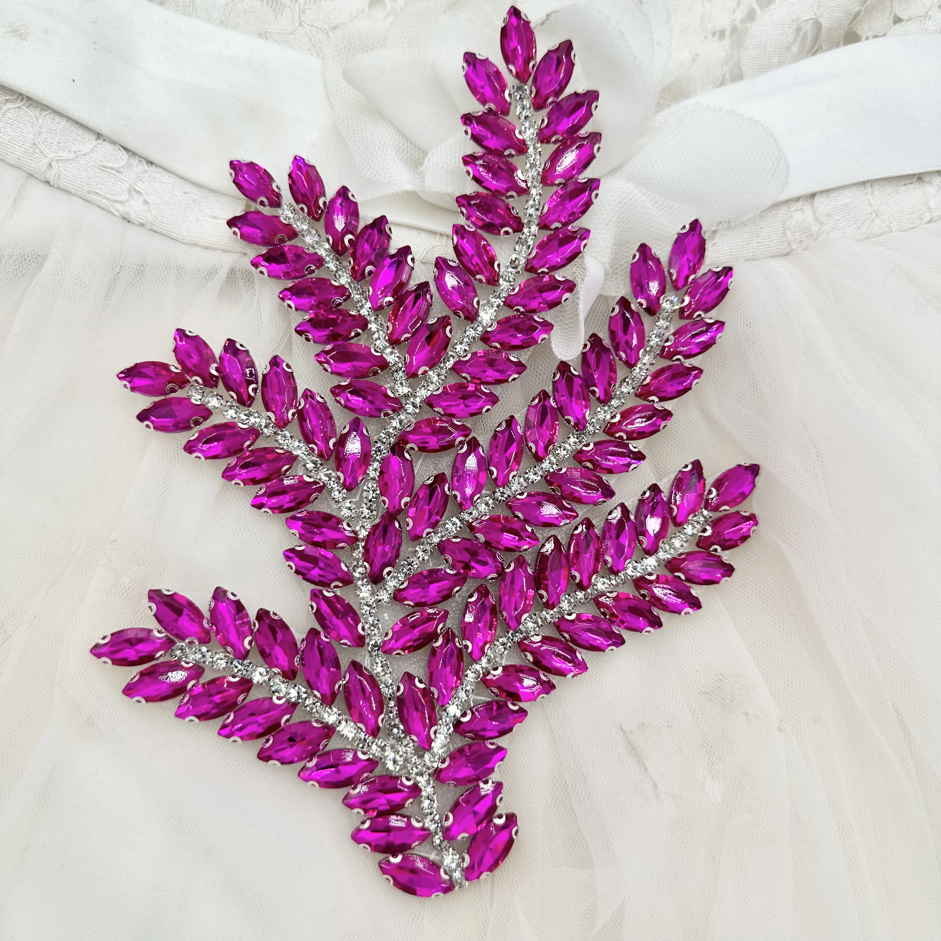 pink beaded rhinestone appliqu - огляд і ціна Sew On Rhinestone