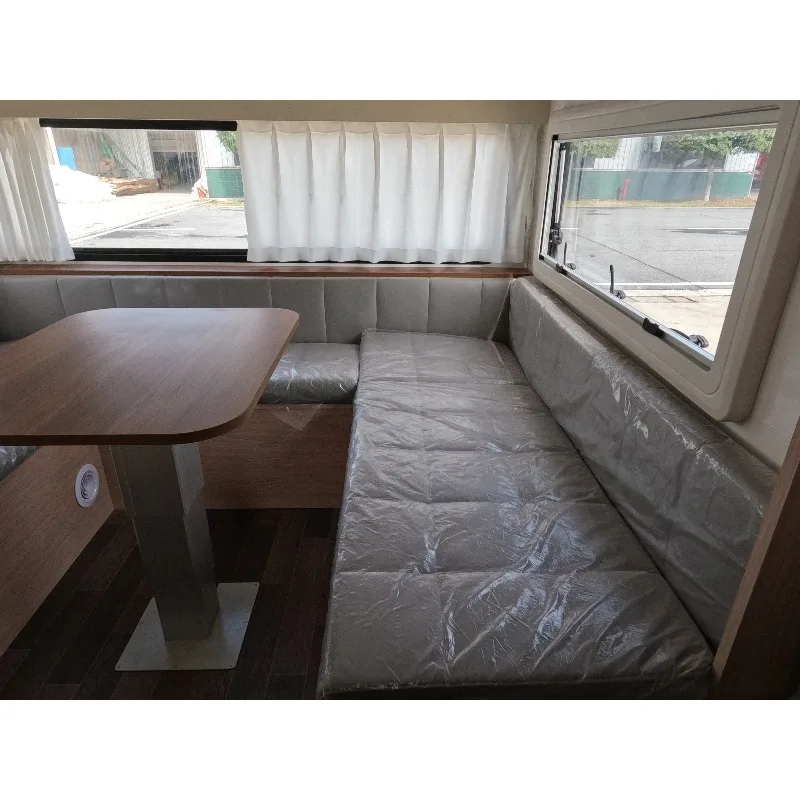 2026 New Travel Caravan, Low Wind Resistance Structure, Roof Solar Panel Lithium Battery System for Family Camping Trip