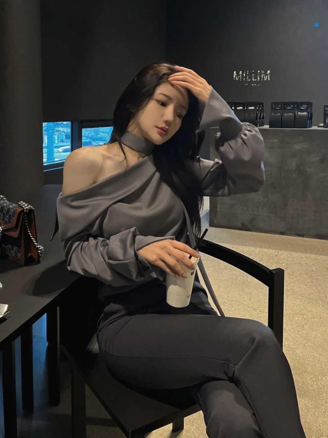 

Ele Acetate Satin oulder Bared irt Женский элитный свободный топ с косой подвеской Ne Design