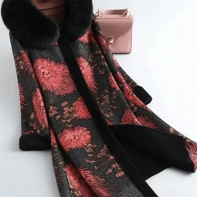 7XL Double Sided Wear  Fur One-Piece Winter 2024 New Middle-Aged  Elderly Women's Clothing Stylish Mother Haining Fur Coat Long