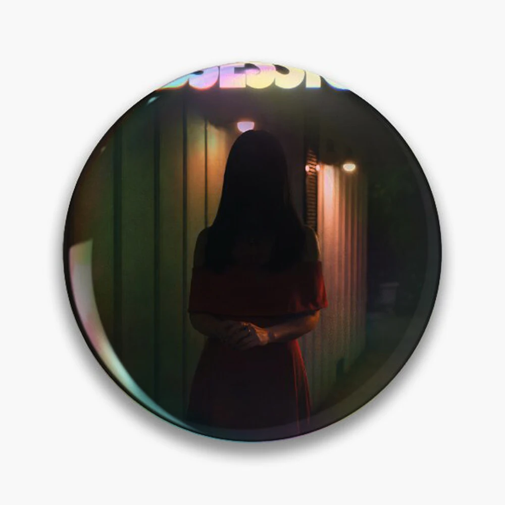 Obsession Movie Pin Holographic Star Heart Pin Brooches Laminated Button Fashion Accessory