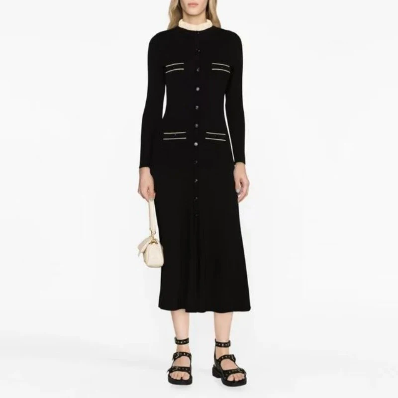 

Two-Tone Stand-Up Collar Knit Dress Long-Sleeved, Waist-Cinching, Single-Breasted A Long Skirt