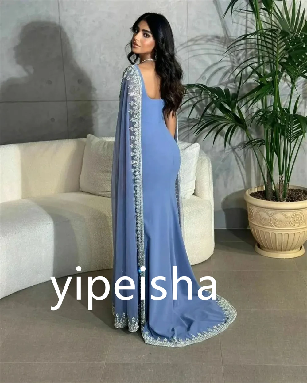 Vestido de noche Charmeuse hasta el suelo con apliques para ocasiones formales de sirena cuadrada personalizada para mujer