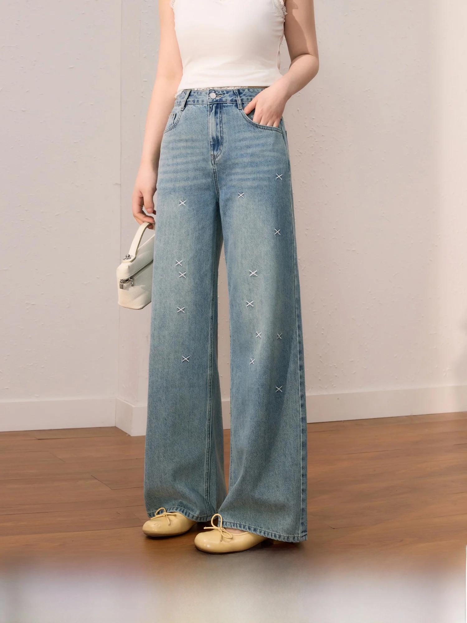 

Модные джинсы больших размеров с высокой талией и вышивкой, прямые брюки, свободный крой для грушевого тела, весенний сезон, синий язык