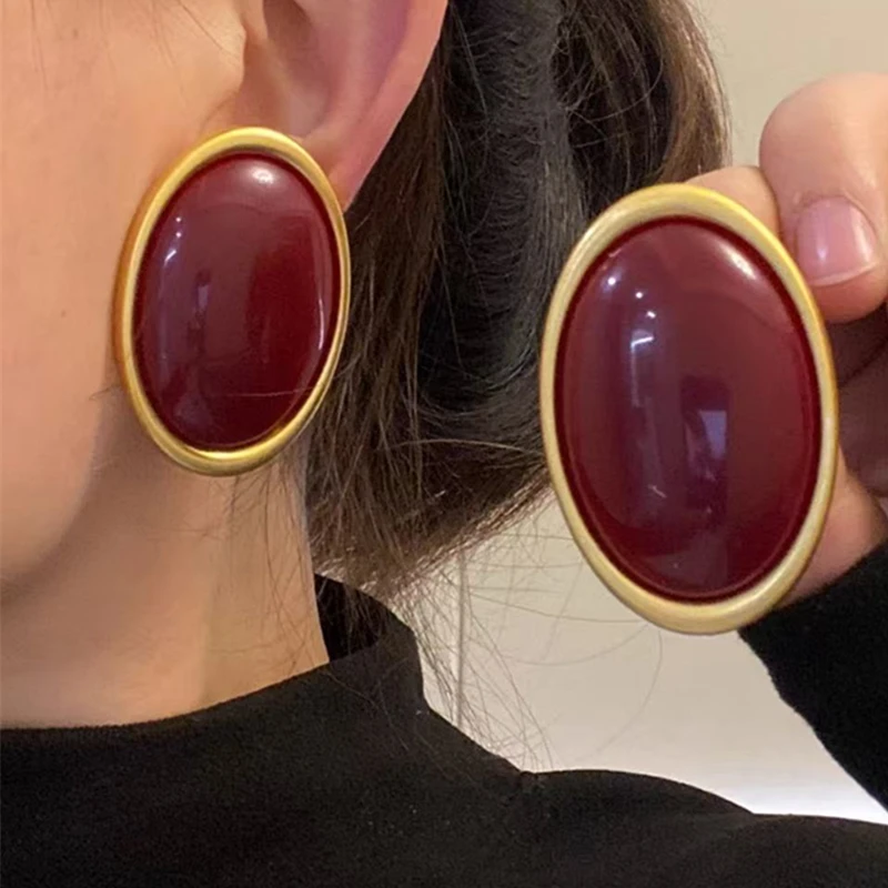 Europe And the United States Light Luxury Retro Senior Sense Wine Red Resin Oval Earrings Female Simple Temperament Fashionable