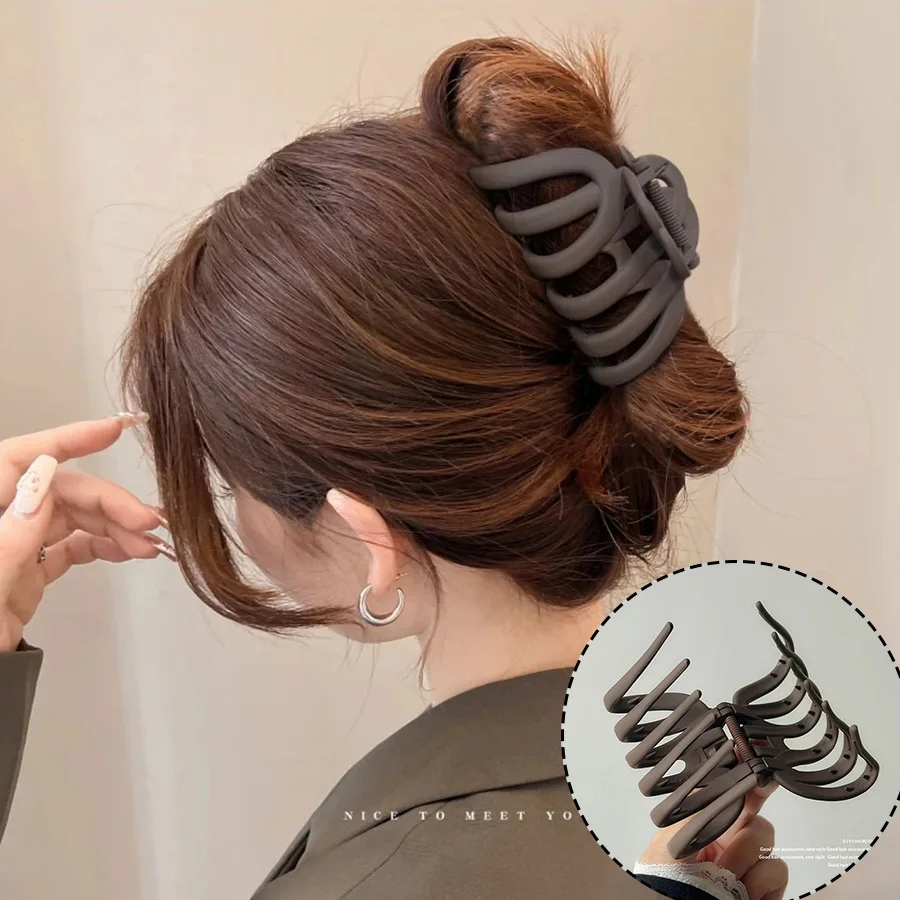 

Korean Neutral Coffee Large Claw Clips for Thick Hair Accessories Women Headdress Ins Fashion Plastic Catch Crab Hairpins Gifts