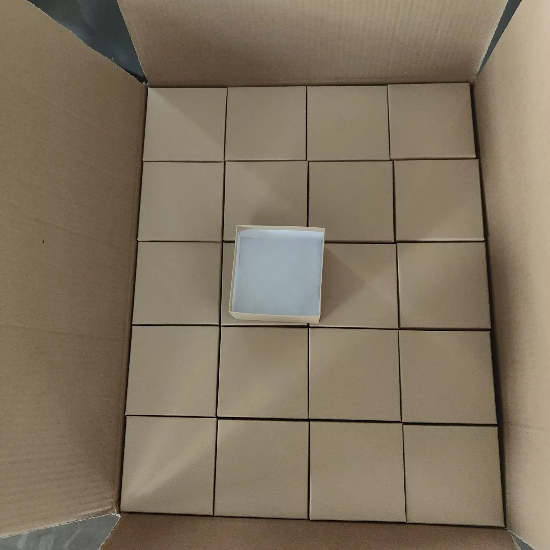 #32 100pcs Jewelry Kraft Brown Cotton Filled Box For Gift Package Earring & Bracelet Box  3 1/16x2 1/8x1（7.78X5.40X2.54CM)