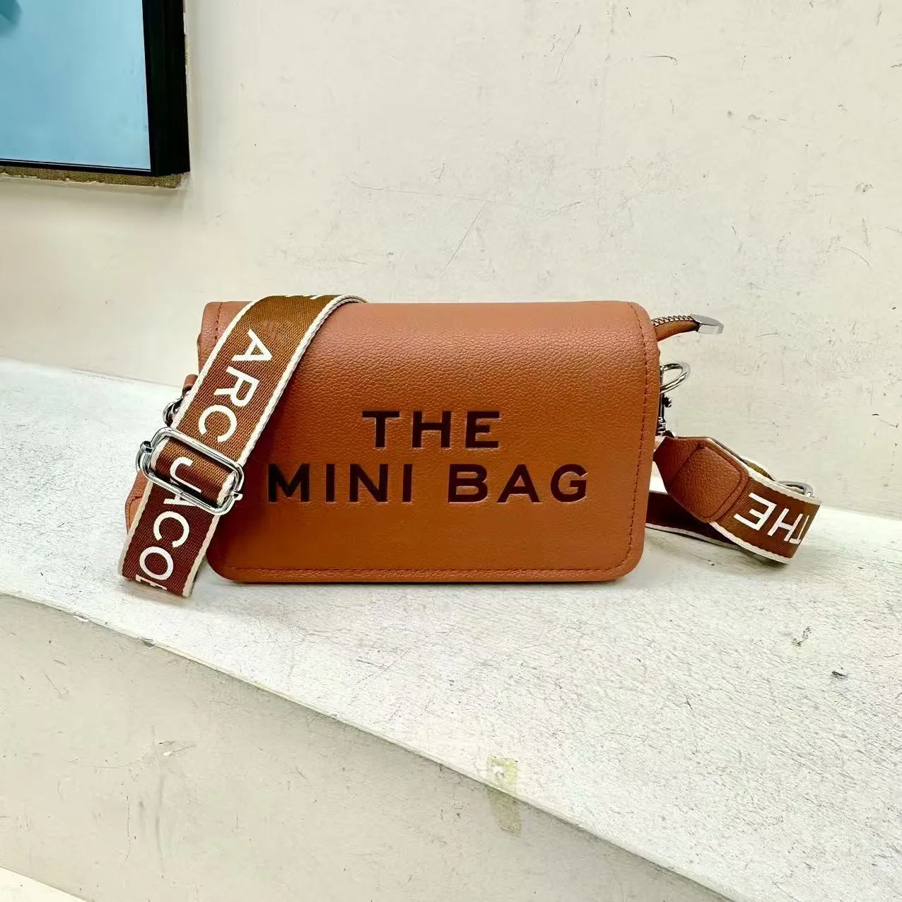 Ins حقائب اليد مصمم الأزياء الماركات الشهيرة الفاخرة حقائب كروسبودي المحافظ النسائية وحقائب اليد 2025