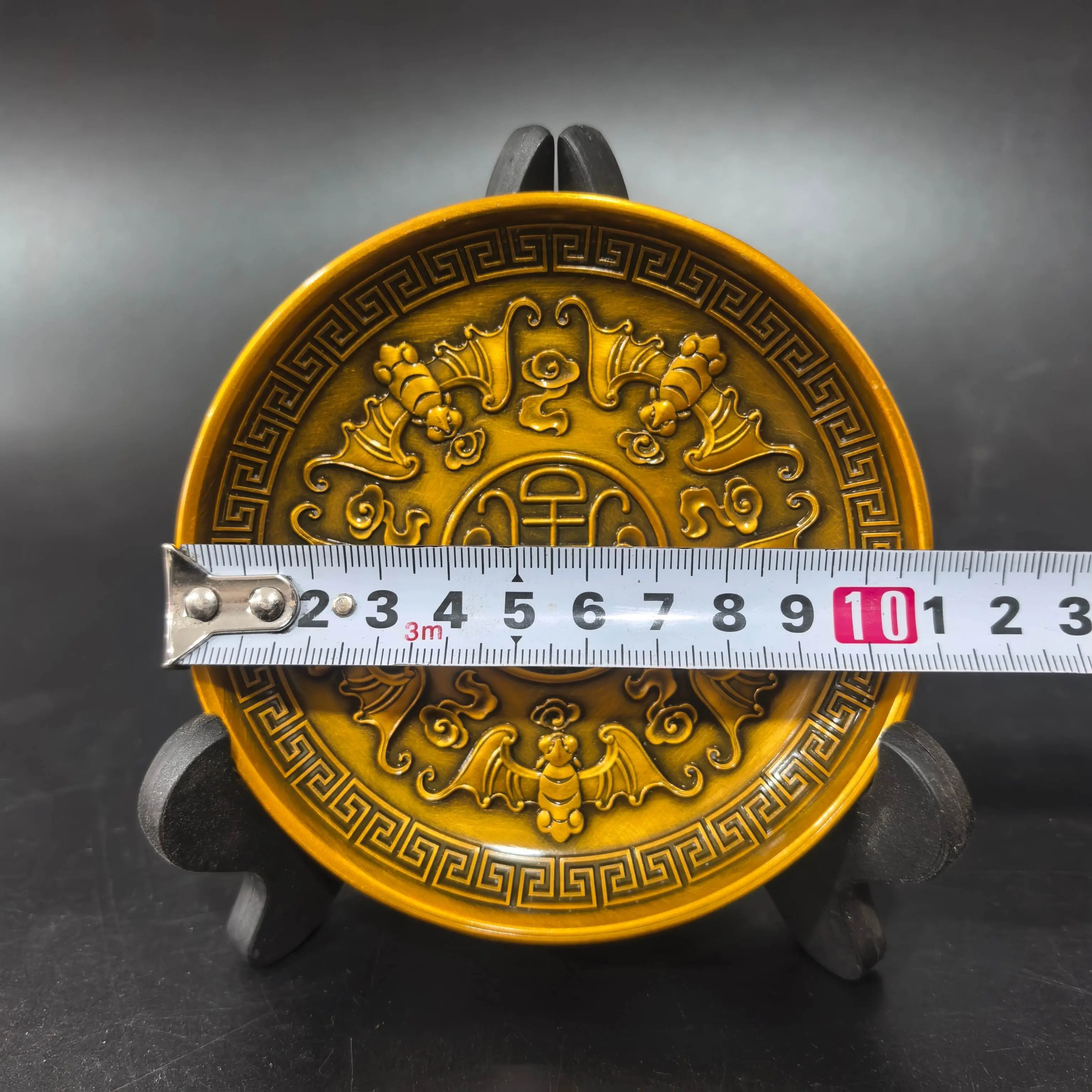 Rare yellow bright old pulp engraving Wufu Shoupan dragon pan alloy copper dish Kowloon chassis decorative ornament