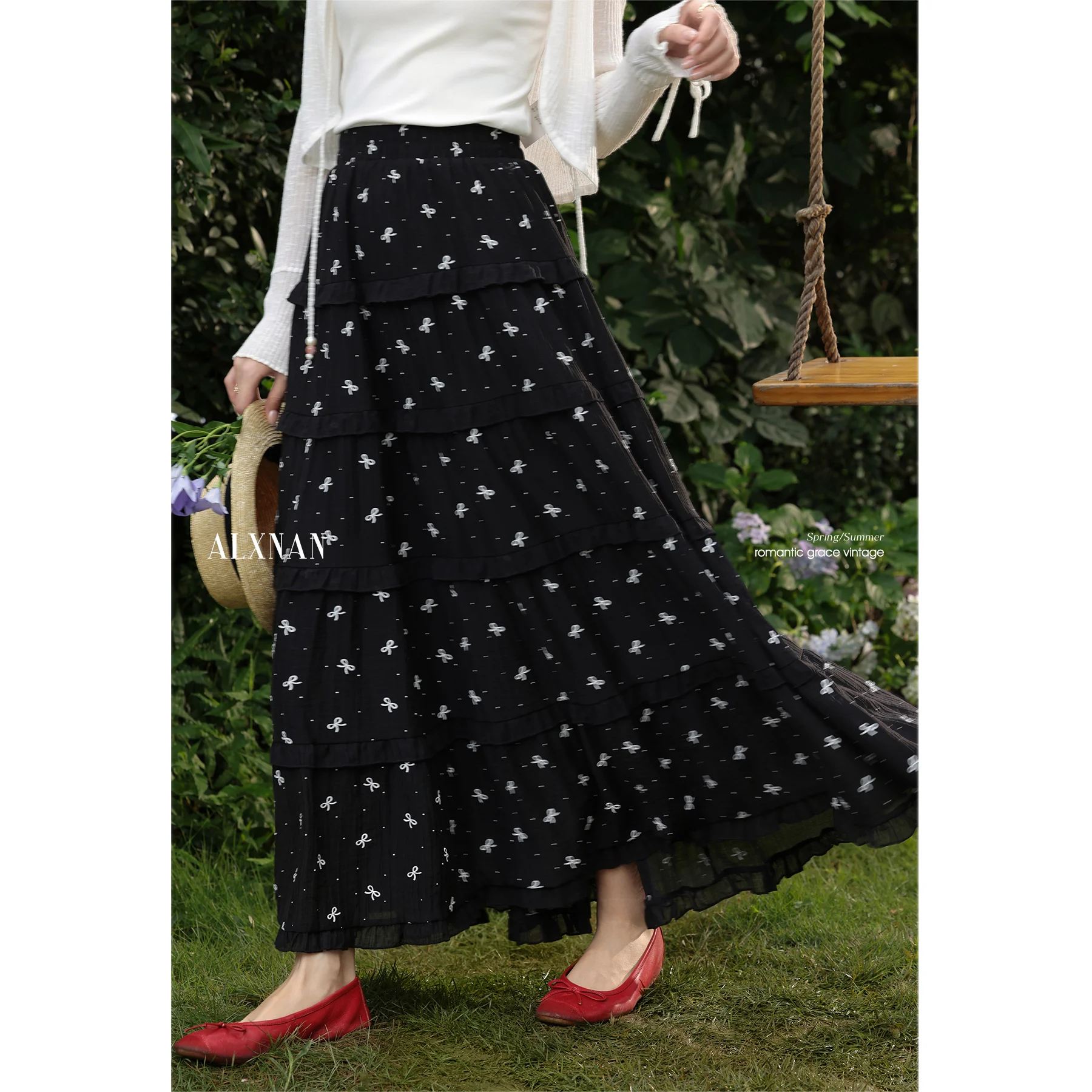 

ALXNAN Women's Black Skirt Floral High-waist A-line Long Cake Skirt 2025 Summer Casual Holiday Loose-fit Female Clothes L560120