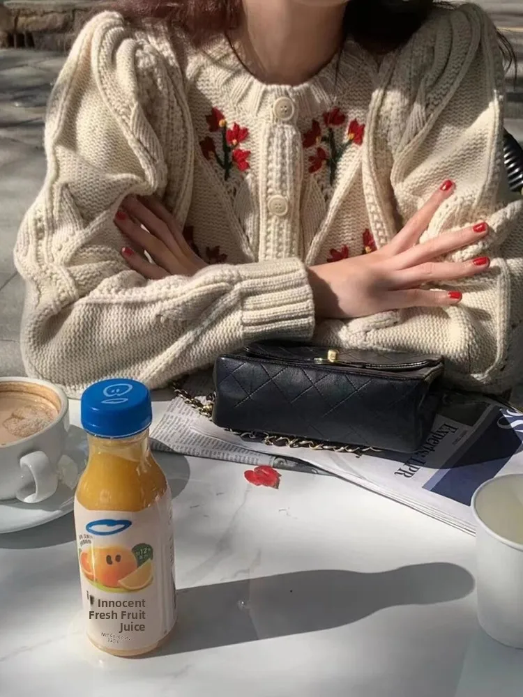 

Ретро-кардиган с вышивкой для женщин, короткий вязаный свитер, осенне-зимний топ с цветочным узором, теплый и модный, маленький размер