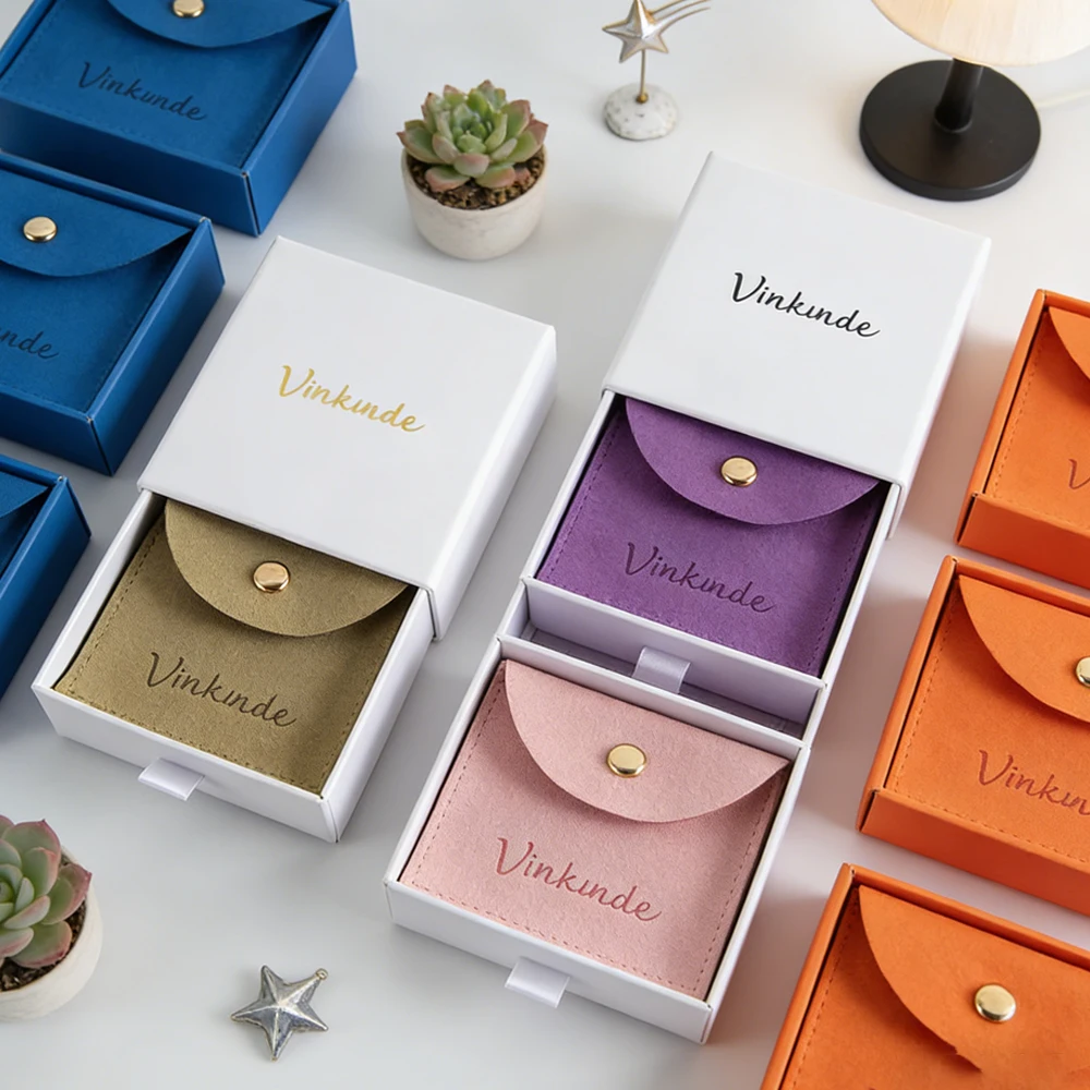 

Custom Logo White Jewelry Kraft Drawer Box Inside With Velvet Microfiber Snap Bag Personalized Name Earring Ring Bracelet Box