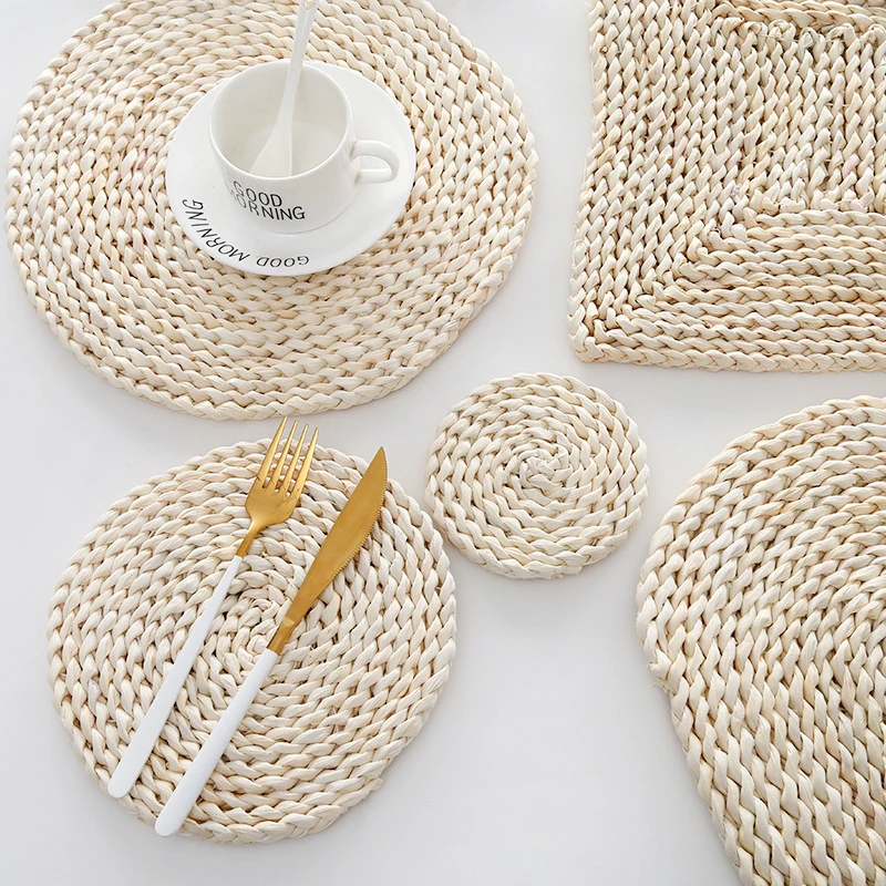 1Pc Round Natural Corn Wool Woven Placemat Heat-Resistant Thickened Insulation Mat for Casserole Tea Kitchen