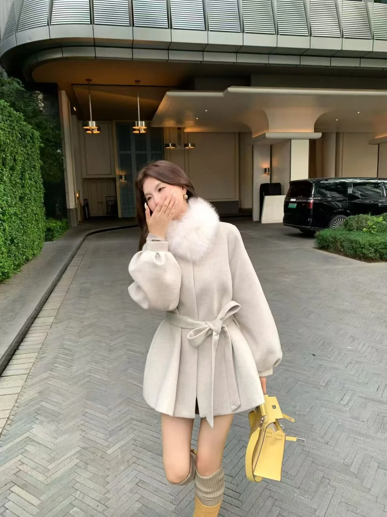 

Princ Sle Woolen Coat Women's Winter New Lantern Sve Waist-Cinching Sweet Sle Thiened round Ne Knitwear