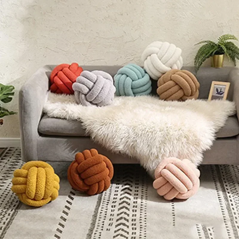 Hand-woven Soft Pillows Lamb Wool Throw Pillow Sofa Throw Pillow Living Room Bedroom Chair Round Ball Cushion Headboard Back