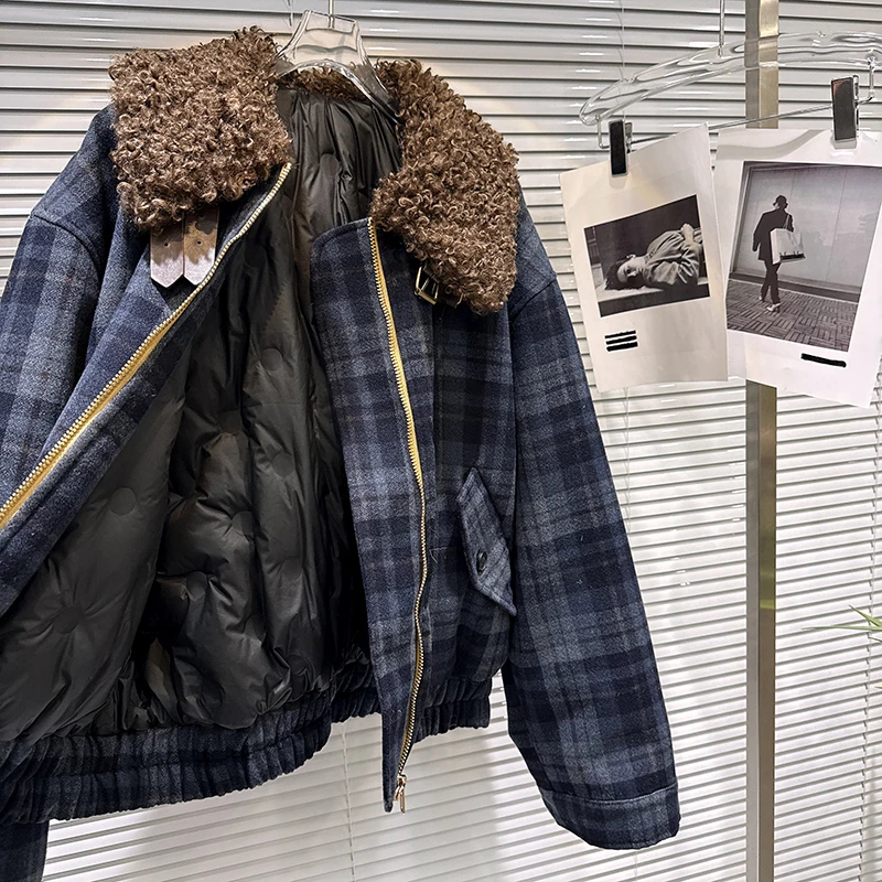 2025 Winter Neue Amerikanische Stil Retro Gürtel Neck Grid Muster Kontrast Farbe Unten Jacke Frauen Casual Street Fashion Mantel