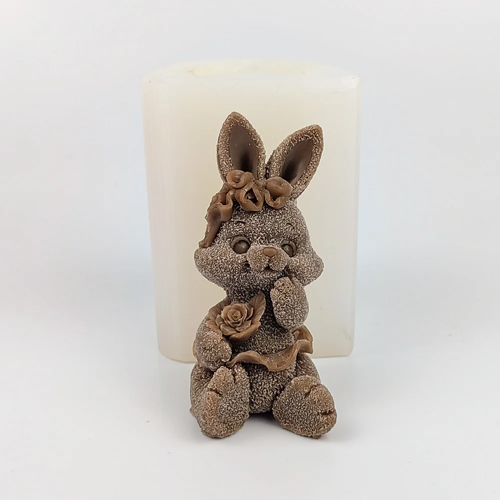 

DW0492 PRZY 3D Candle Mold Holding a Rose Rabbit in Hand Moulds Soap Molds Silicone Bunny Wedding Birthday Valentine's Day Clay