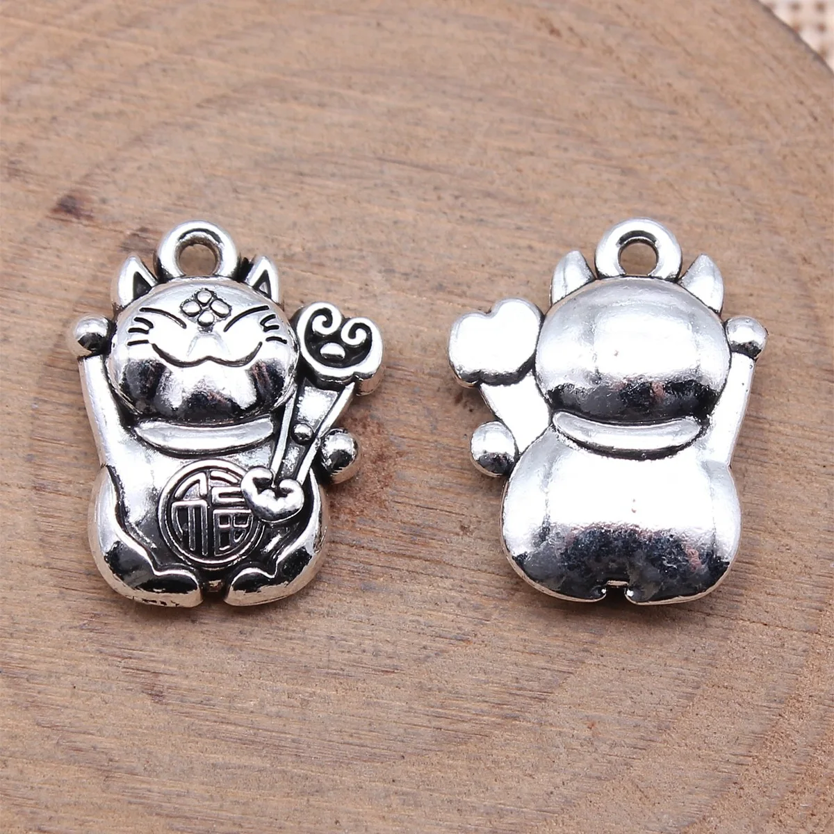 WYSIWYG 10pcs 19.6x15.8x4.8mm Antique Silver Color Lucky Cat Charms Pendant For DIY Jewelry Making Jewelry Craft Findings