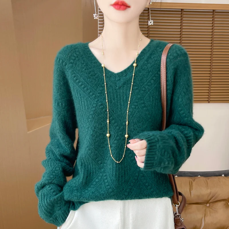 Women\'s Pullover Autumn/Winter 100% Pure Wool Sweater Casual Solid Color Knitted Sweater V-Neck Loose Tops Fashion Hollow Blouse