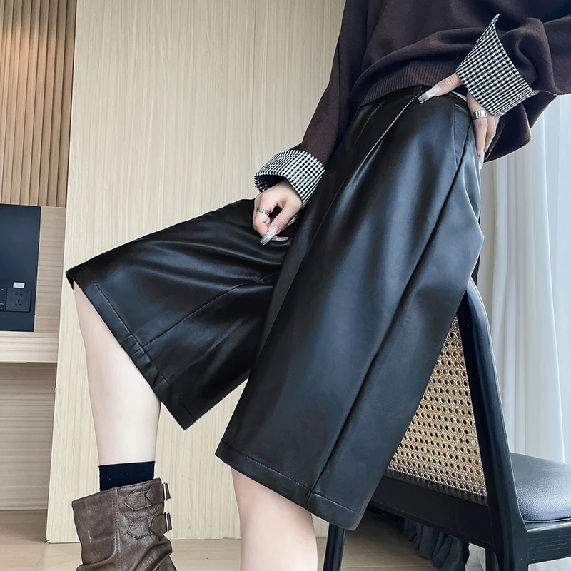 High Quality PU Leather Capri Pants New Women 2026 Autumn Winter Chic Short PU Leather Pants Elegant LeatherTrousers