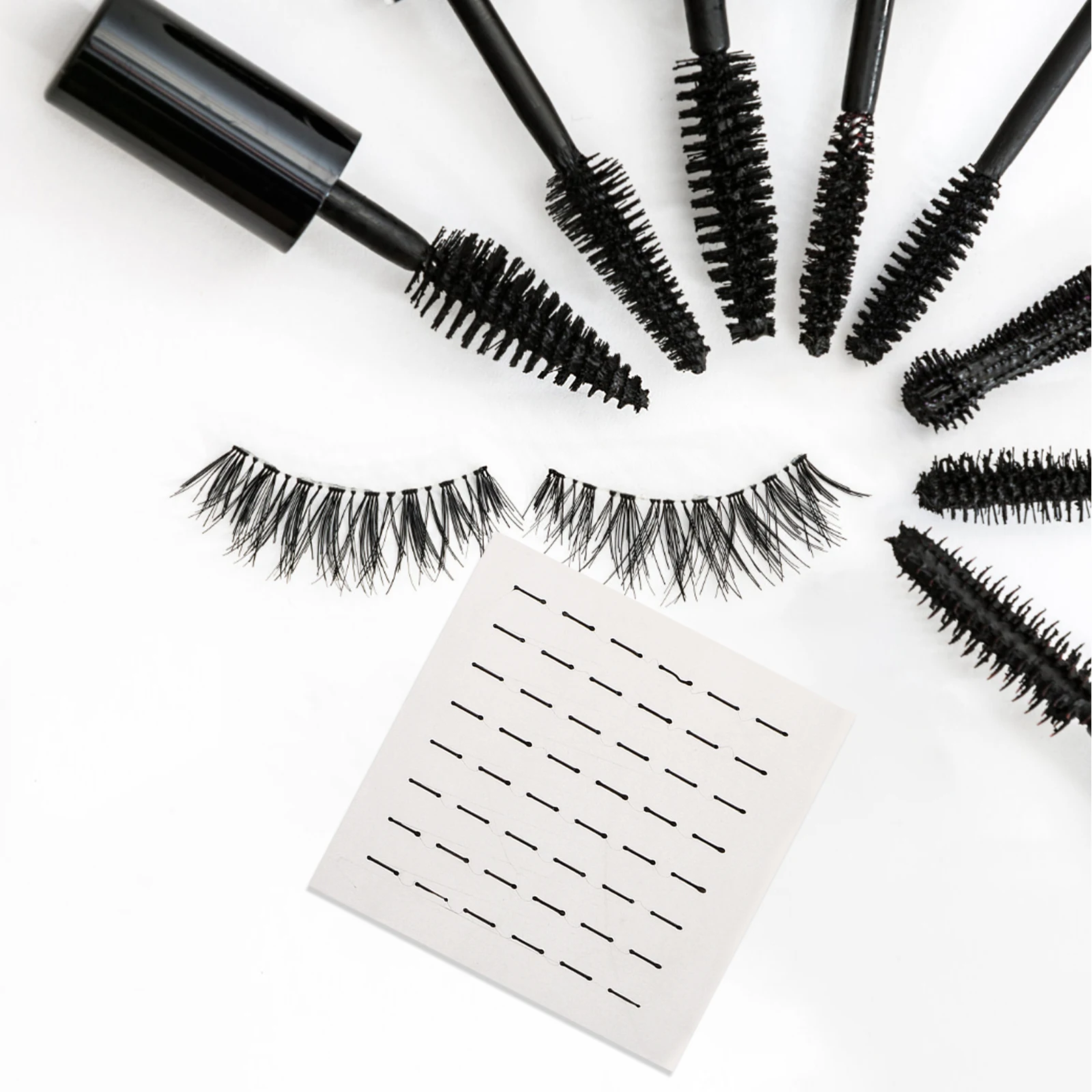 

Reusable Self Adhesive Eyelash Splashproof Sweatproof Extension Supplies Natural Look False Eyelashes Jelly Glue Replacement