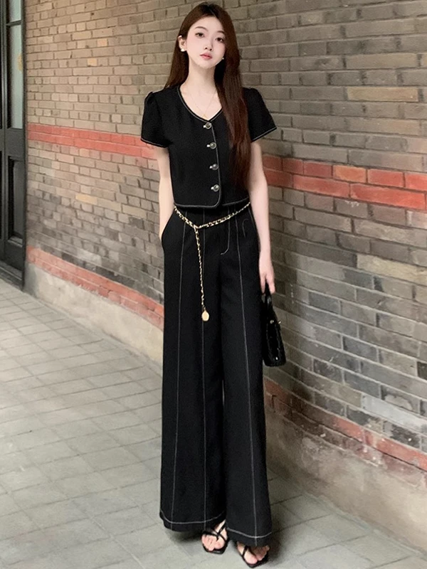 

Летний высококачественный комплект в корейском стиле: женский утягивающий черный топ с цветочным принтом и коротким рукавом, широкие брюки, комплект из двух предметов