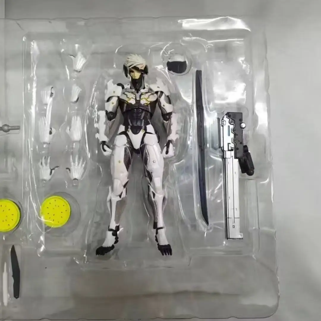 Kaiyodo The Ocedo Yamaguchi 140 Ex Metal Gear Action Figure Mgs Raiden Metal Gear Rising Rising Thunder Hand Gift Doll Toy