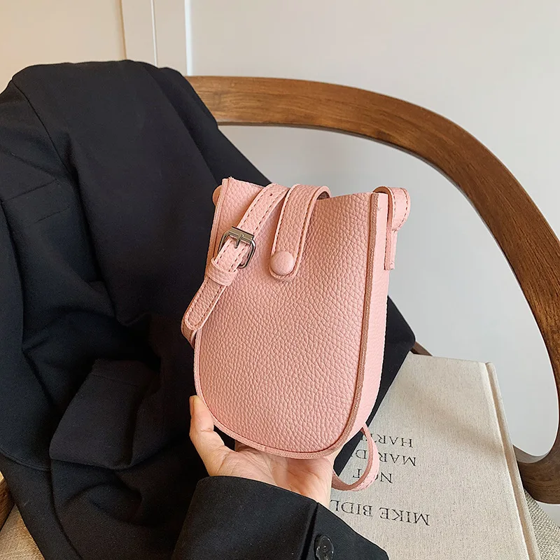 2025 جديد المرأة حقيبة هاتف صغيرة متعددة الوظائف بولي Leather الجلود حقيبة كتف عصرية مشبك حقيبة حقيبة رياضية تشغيل حقيبة كروسبودي #1