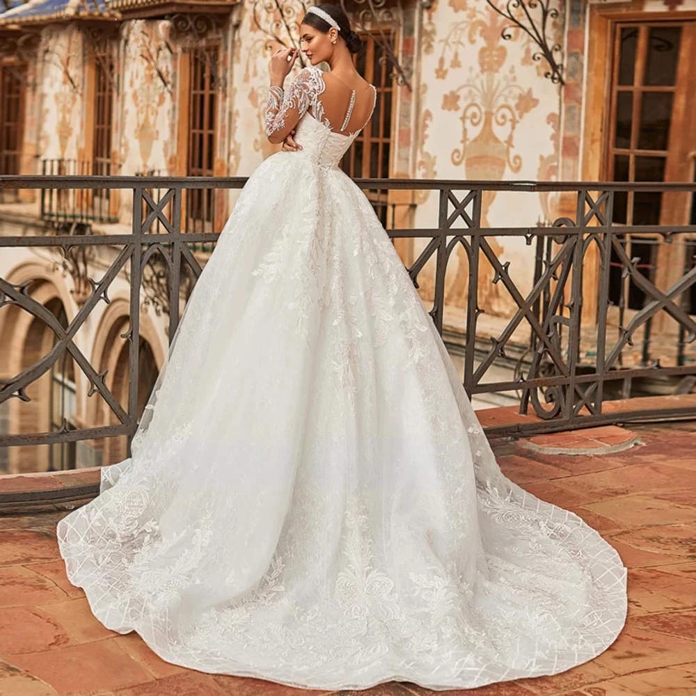 Abiti da sposa principessa a maniche lunghe con scollo rotondo di lusso personalizzati Abiti da sposa classici con applicazioni in pizzo con perline Abiti da sposa