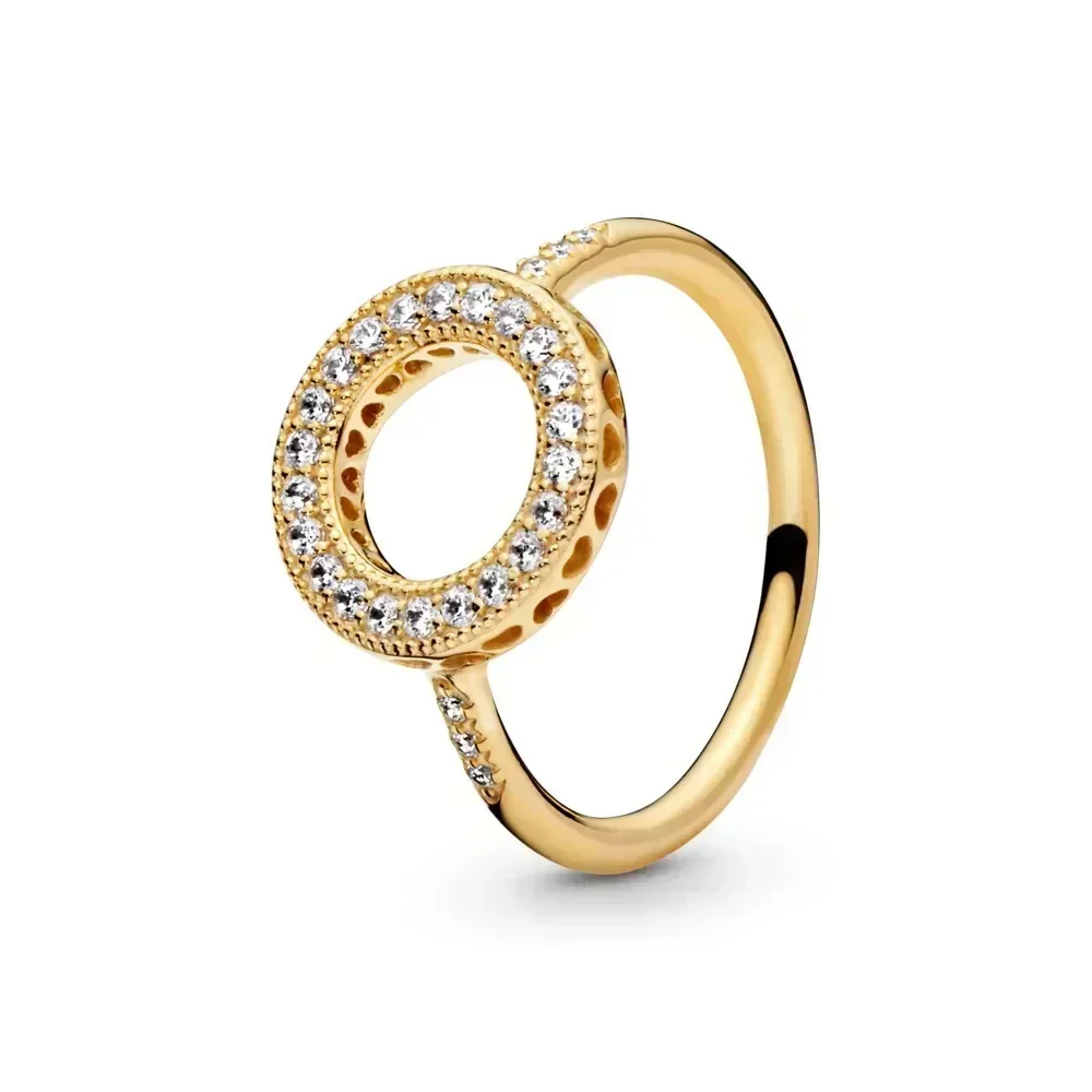 Heiß begehrter Ring aus 925er Sterlingsilber, exquisite Goldserie, funkelnder herzförmiger Kronenring, modischer Charm-Schmuck als Geschenk.
