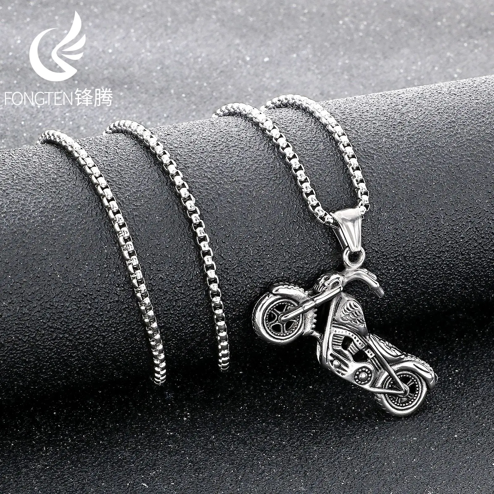 

Fongten Men's Cool Motorcycle Pendant Necklace Classic Stainless Steel Fashion Jewelry Party Versatile Accessories Charm Chain