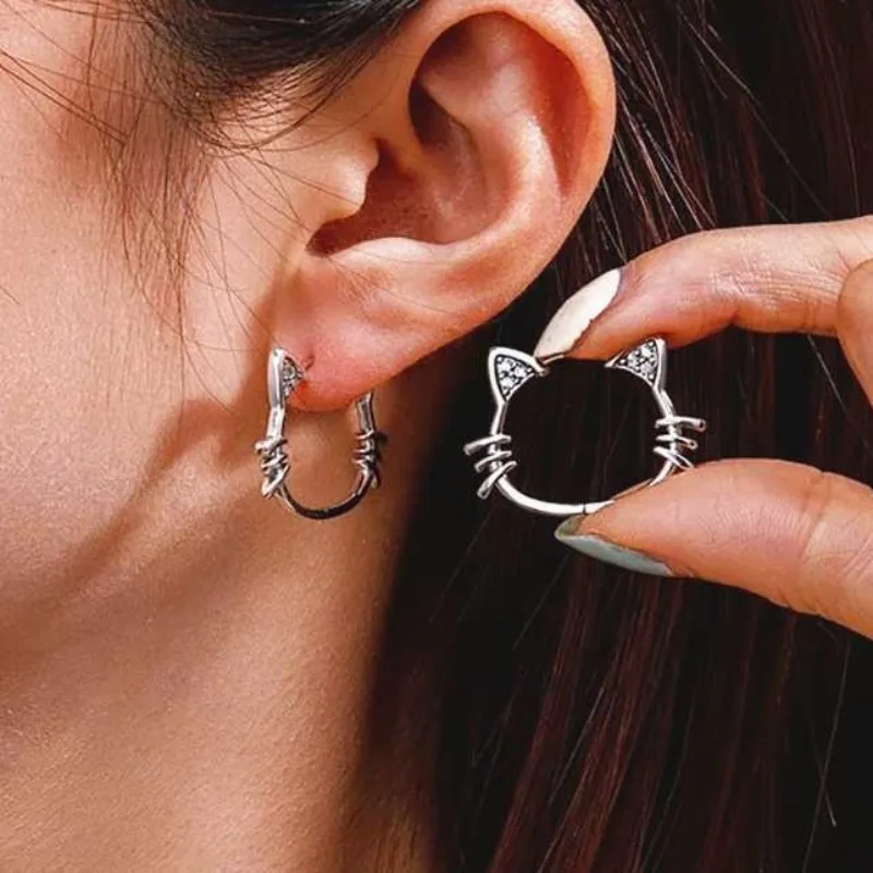 

Simple Zircon Inlaid Cute Animal Cat Earrings, Personalized Small Animal Earrings, Trendy Women's Daily Jewelry Wear