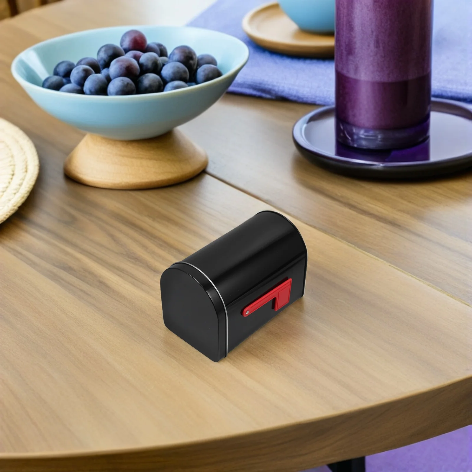 2Pcs Candy Mailbox Tinplate Decorative Storage Box Holiday Decor Metal Treat Container Tabletop Mail Holder Packaging