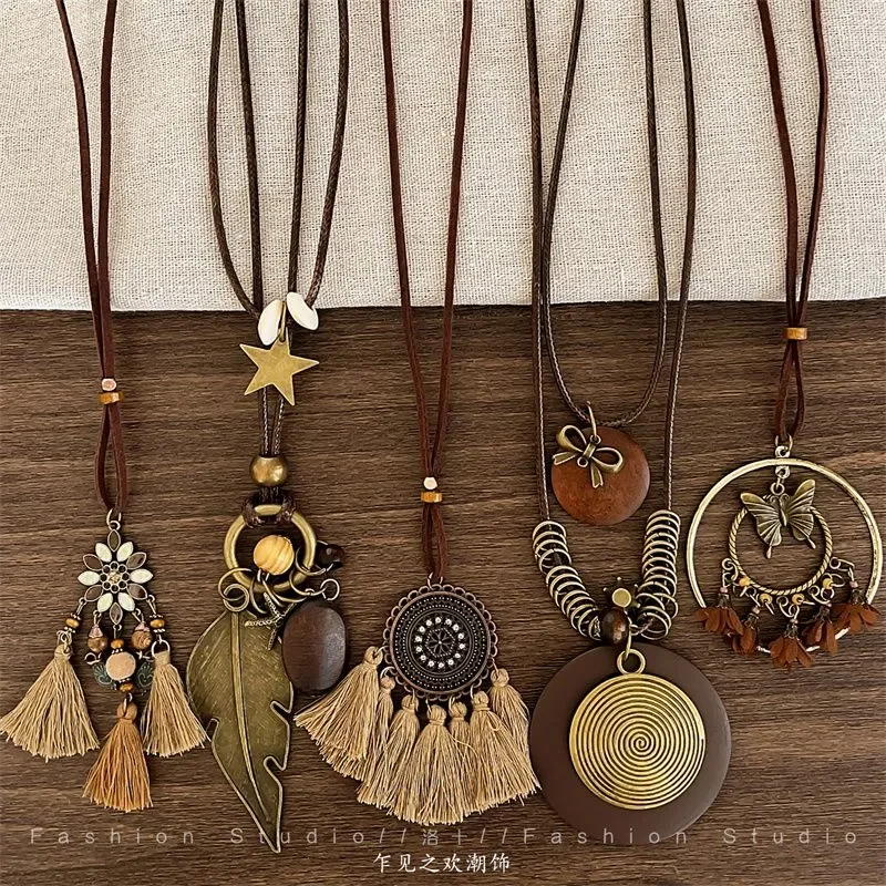 

Bohemian Style Women's Necklace Ethnic Fashion Sweater Chain Vintage High-End Feeling Holiday Wind Regular Chain Geometric Shap