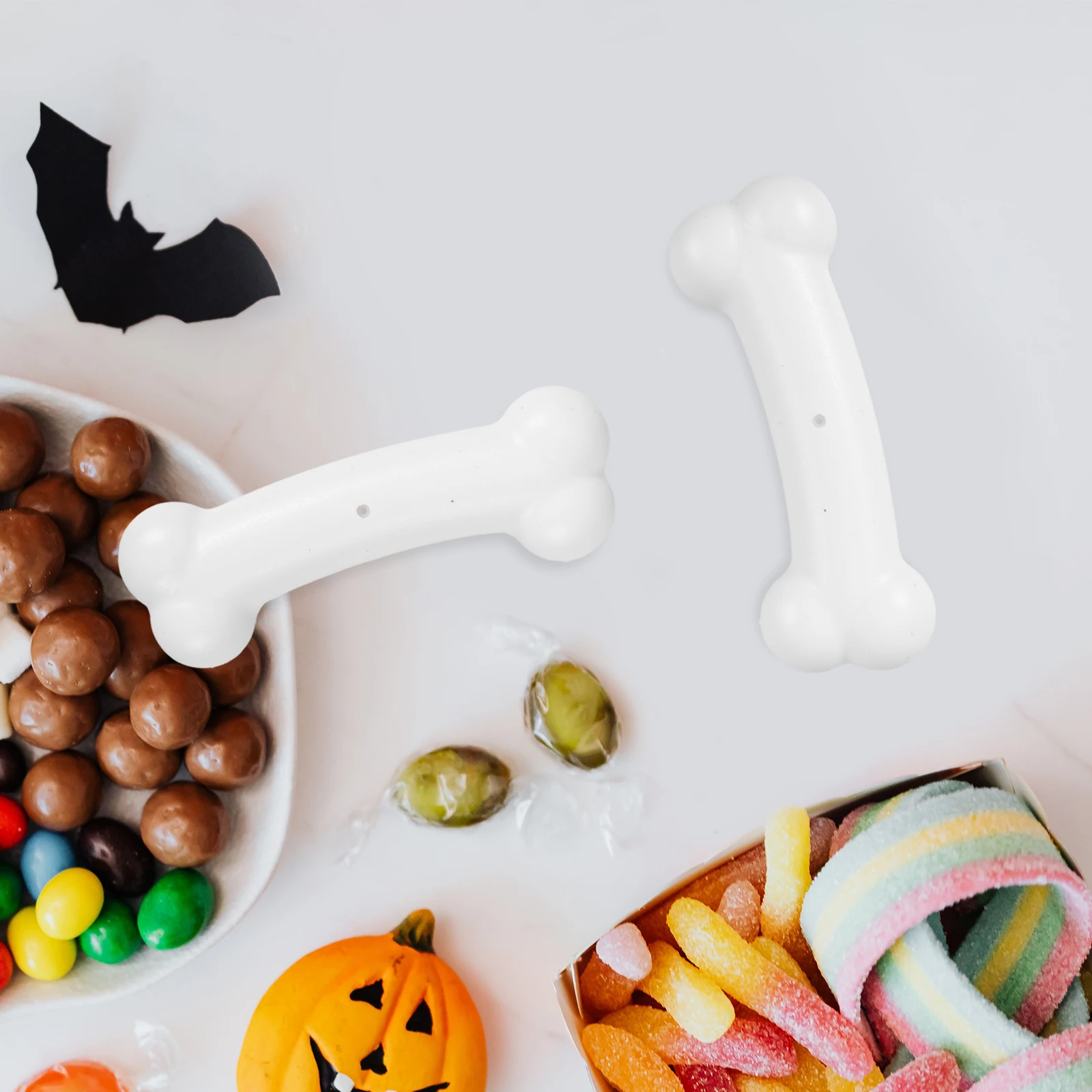50-delige botten gesimuleerde rekwisieten nep Halloween decorbenodigdheden wit voor desktop kleine simulatie