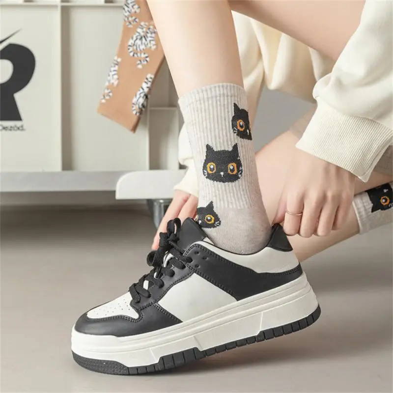 Sock High Quality Skin-friendly Fashion Accessories Womens Socks Cute Cat Socks Trend Casual Socks Cute Design Breathable