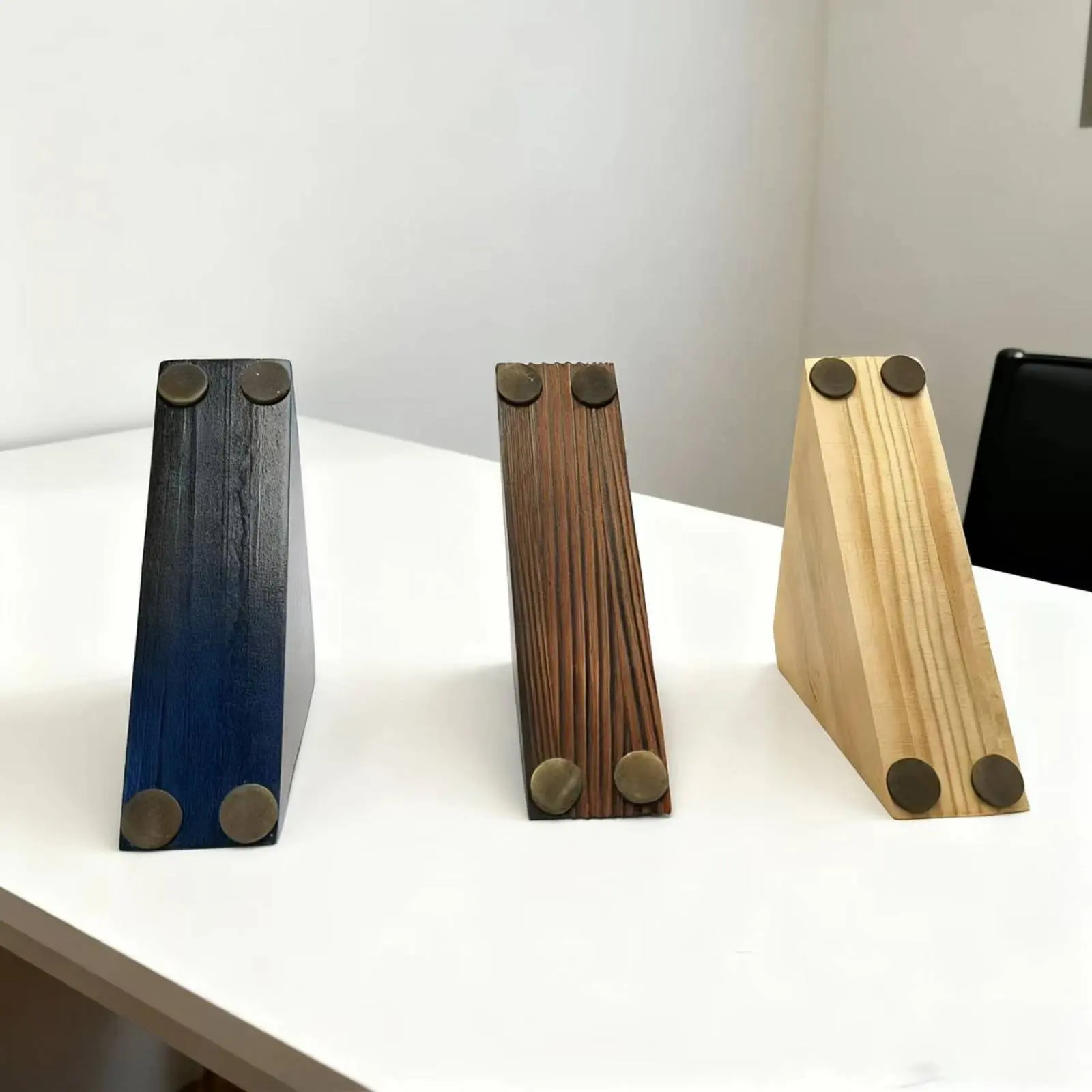 

Wooden Triangle Napkin Holder Stylish Design Wooden Napkin Holder Minimalist Design Sleek Finish for Cafe, Dining Table