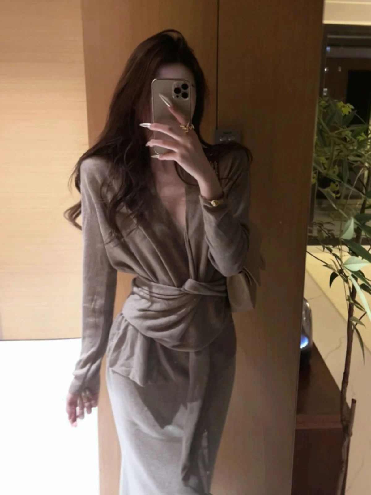 

Spring Fashion Knitted Set Elegant Ladylike Midi Skirt And Top Two-Piece Suit Comfortable Cotton V-Neck Long Sleeve Vintage S...