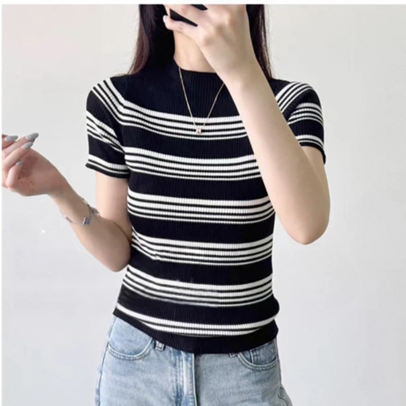 

Новый женский вязаный свитер-пуловер с воротником-стойкой, в полоску, с коротким рукавом, Q3191