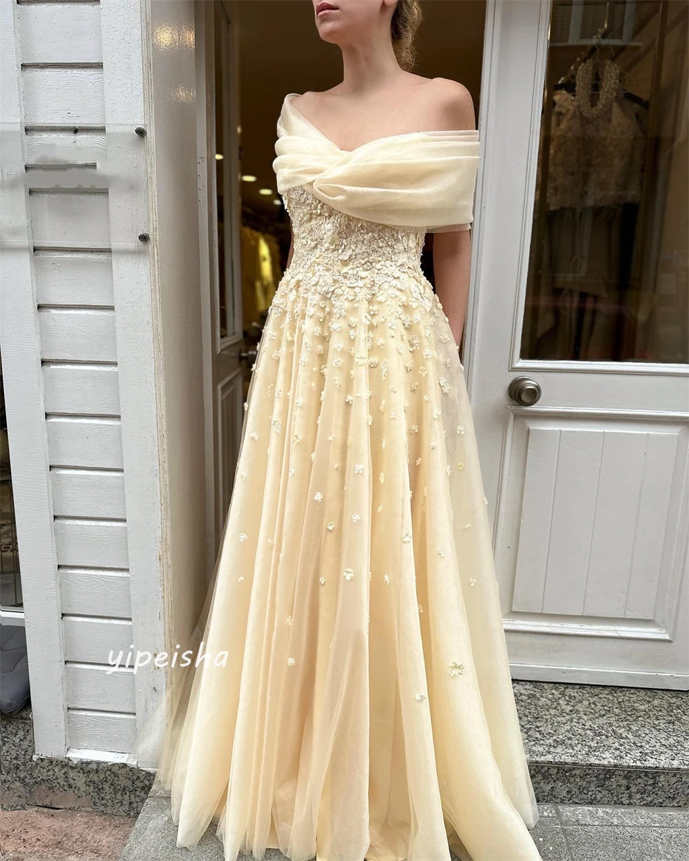 ที่กําหนดเองTulle Applique Drapedจีบงานแต่งงานA-Line Off-The-Shoulder Bespokeโอกาสชุด