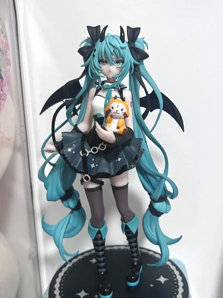 

Furyu Tti Hatsune Miku Action Figure Original Demon Raccoon Pvc Model Collection Toy Desktop Ornament Christmas/Birthday Gift