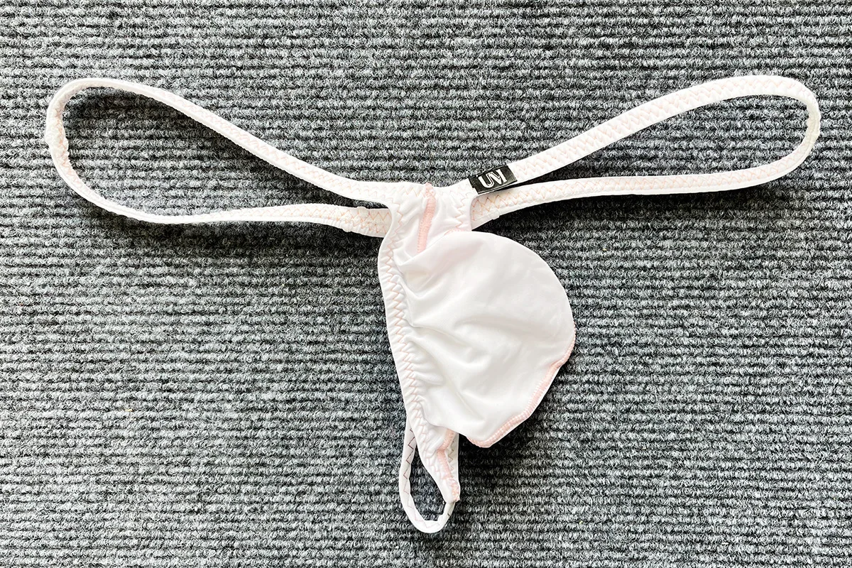 Large Bag Ice Silk Low-Waist Men's Thong Underwear with Thin Straps Sexy Briefs New Arrivals