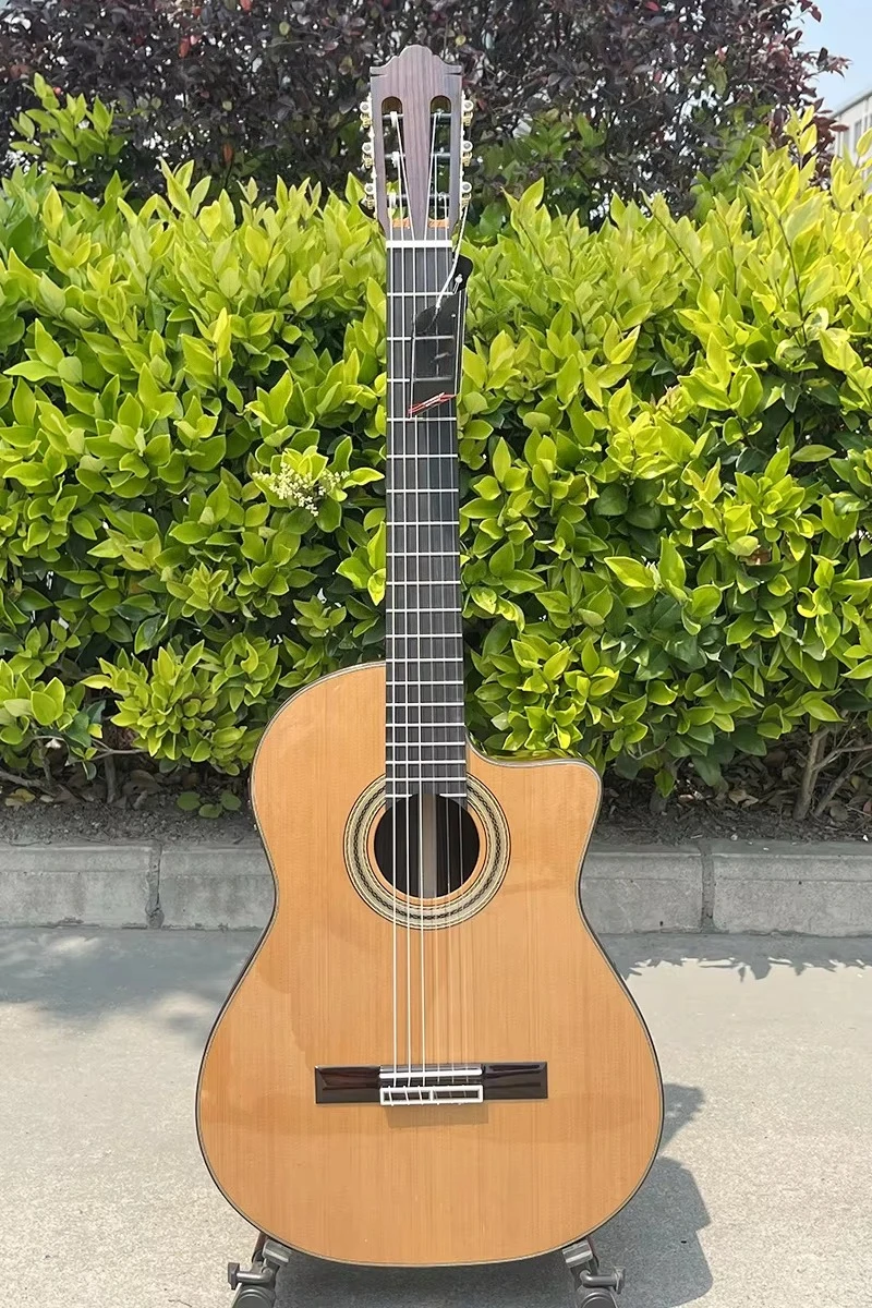 Aiersi Brand High Quality Wholesale All Solid Cedar Top High Gloss Cutaway Electric Classic Guitar for Music Lovers