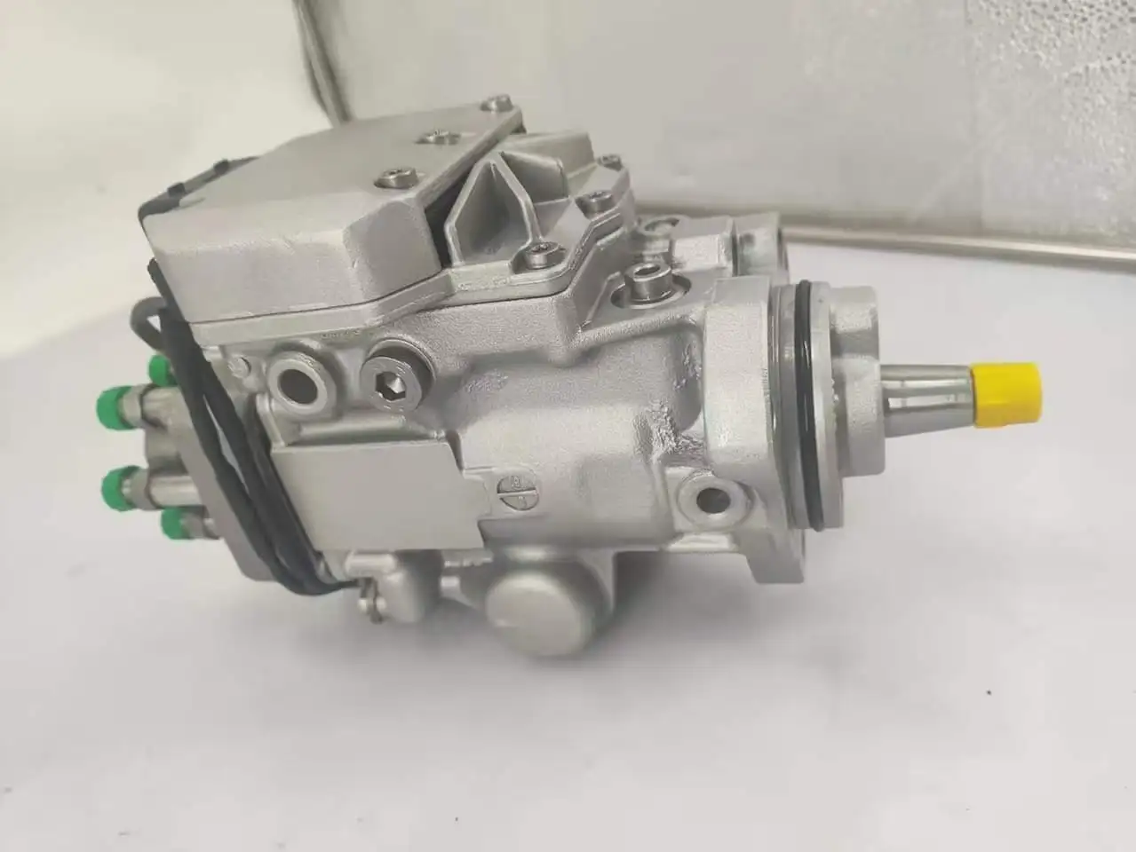 

Factory Price Excavator Parts 3965403 Fuel Pump for Cum Mins QSB5.9 Engine