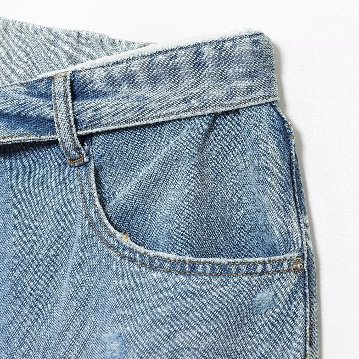 Fall New Women's Casual Style Faded Jeans mid Waist Cuffed Hole Decoration Loose Fit Natural Waist Polyester Fabric Jeans