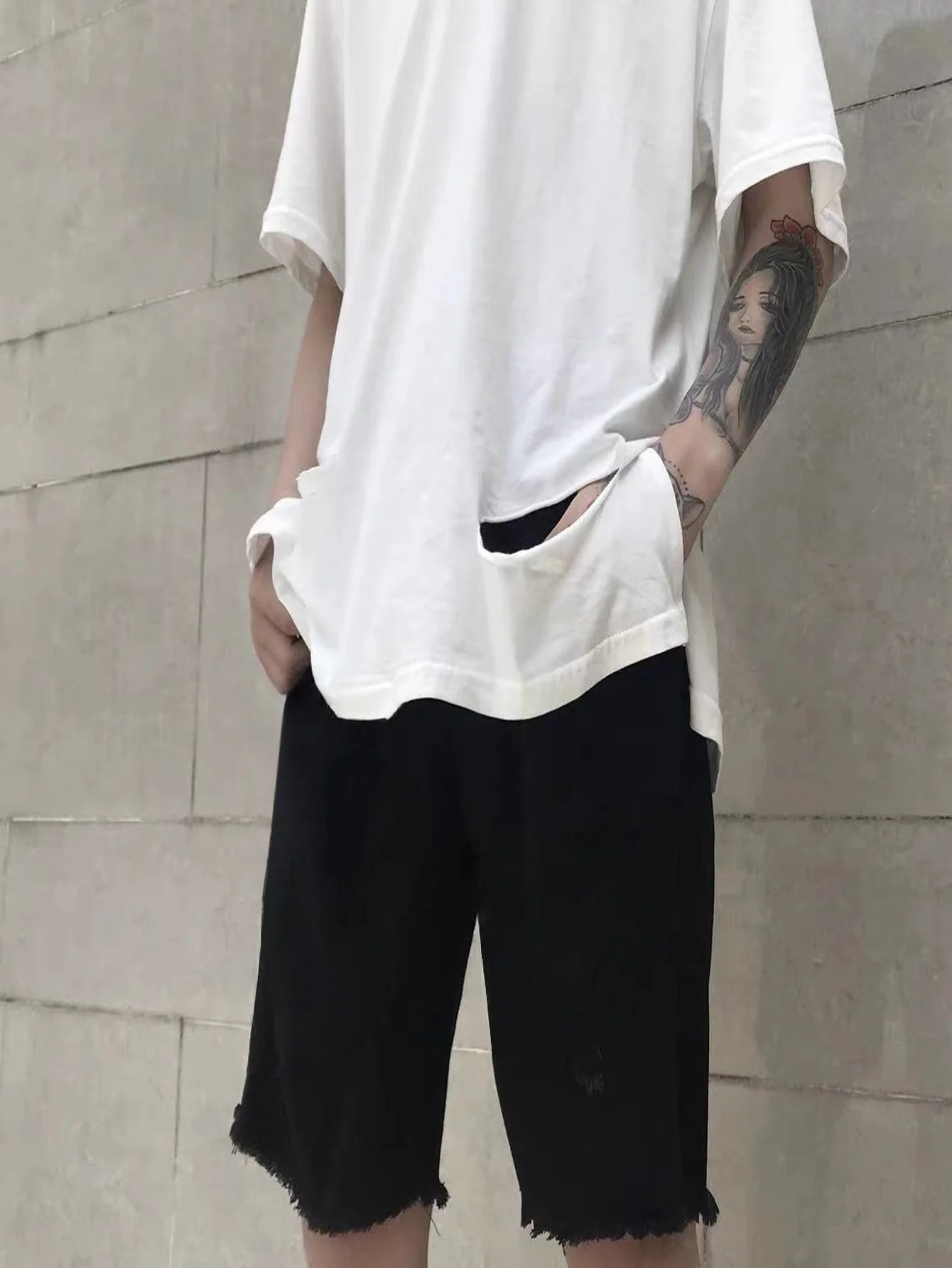 

Men's Slim Fit Black Jorts Casual Drip Urban Wear Jeans Pant For Man Style