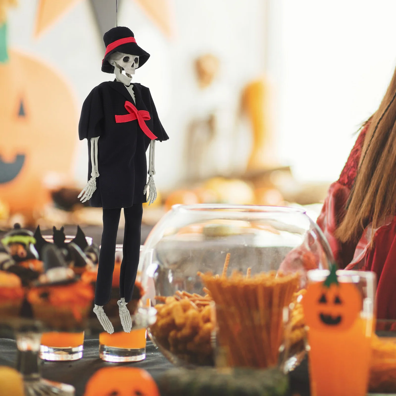 

Skull Couples Sculpture Decor Halloween Indoor Home Plastic Decorations