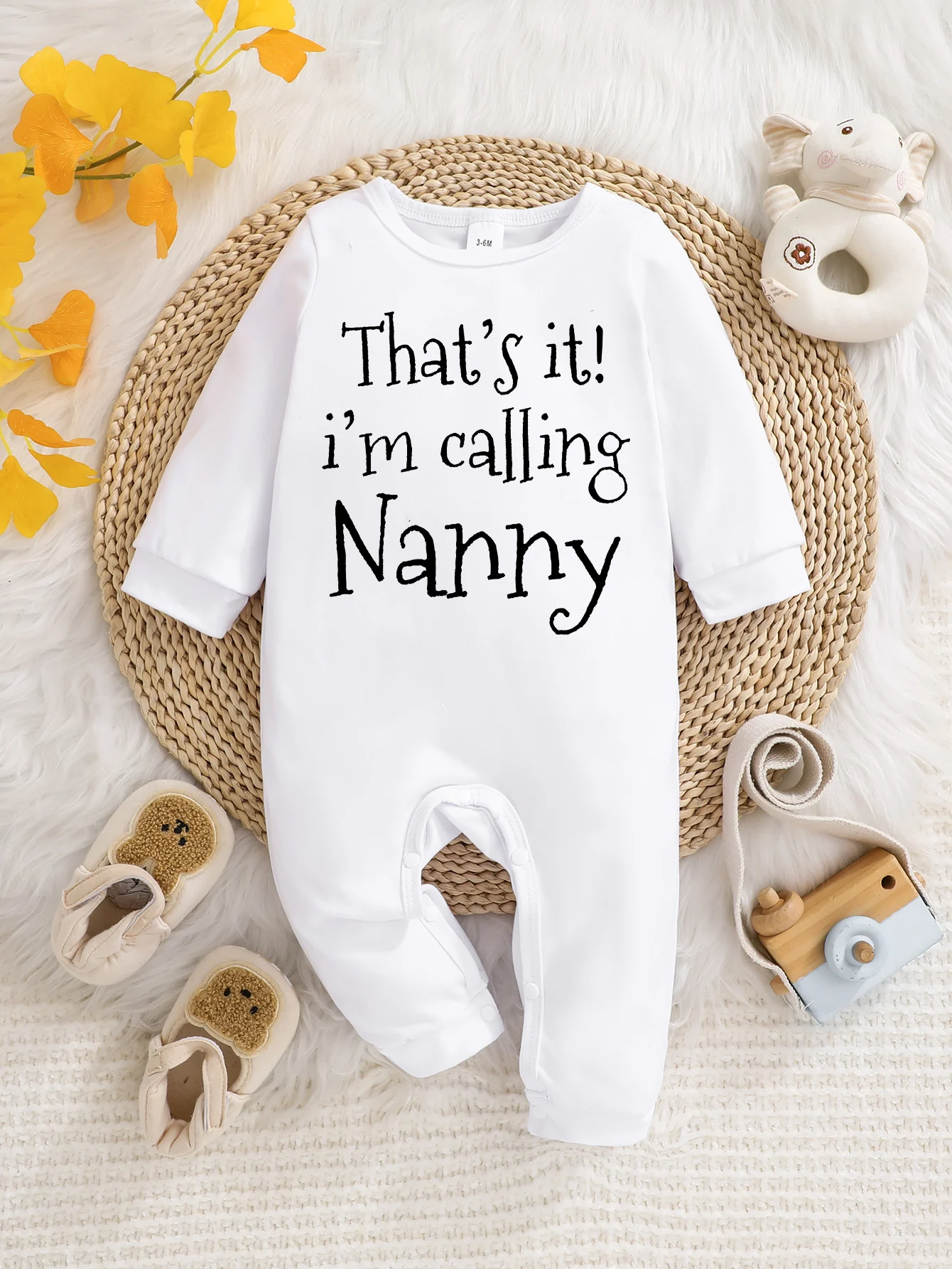 

Детский комбинезон с длинными рукавами, забавный принт с буквами, трикотажная ткань, застежка на пуговицах, удобный и мягкий для кожи малыша.